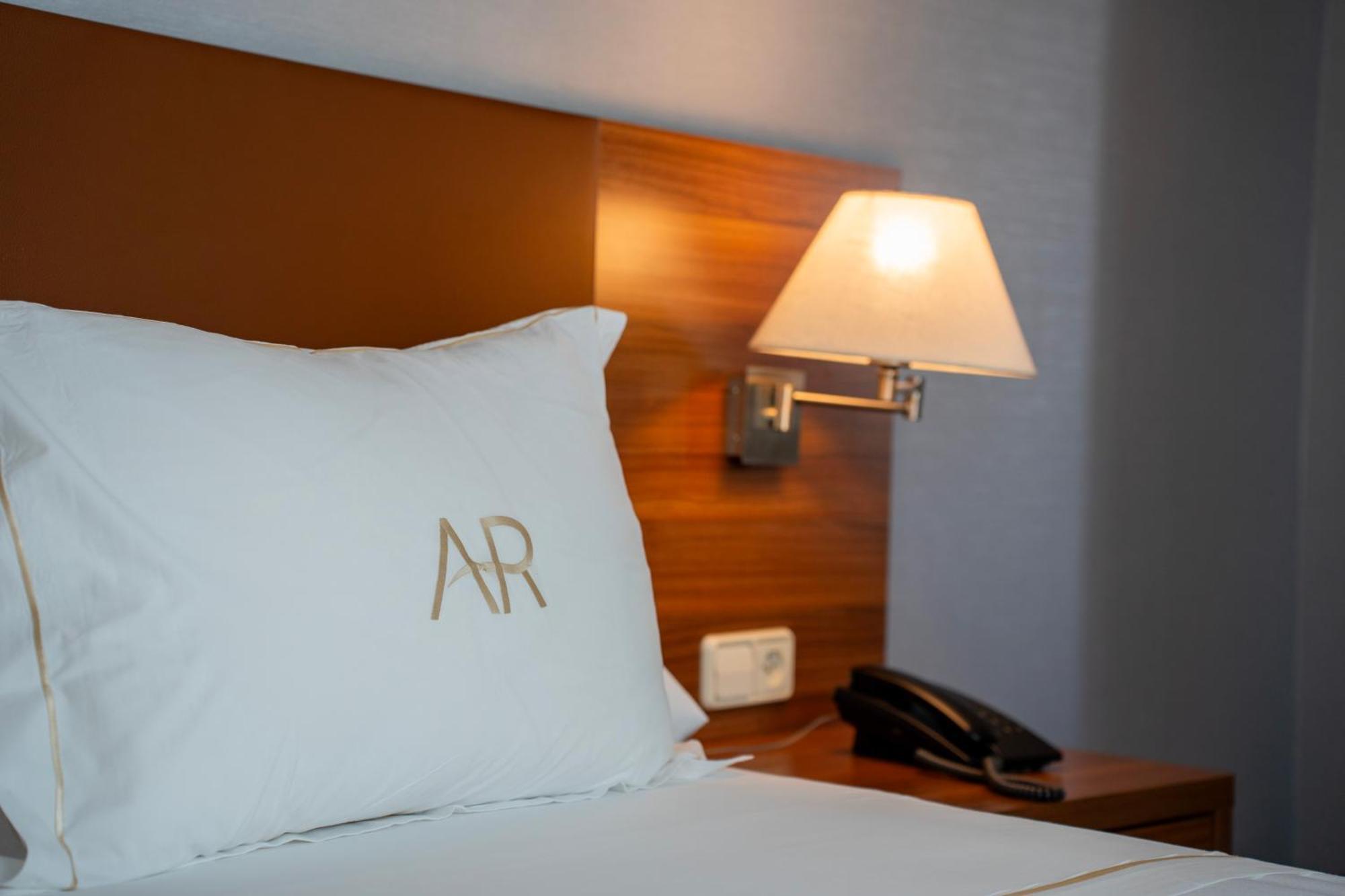 Aparto-Hotel Rosales Madrid Exteriér fotografie