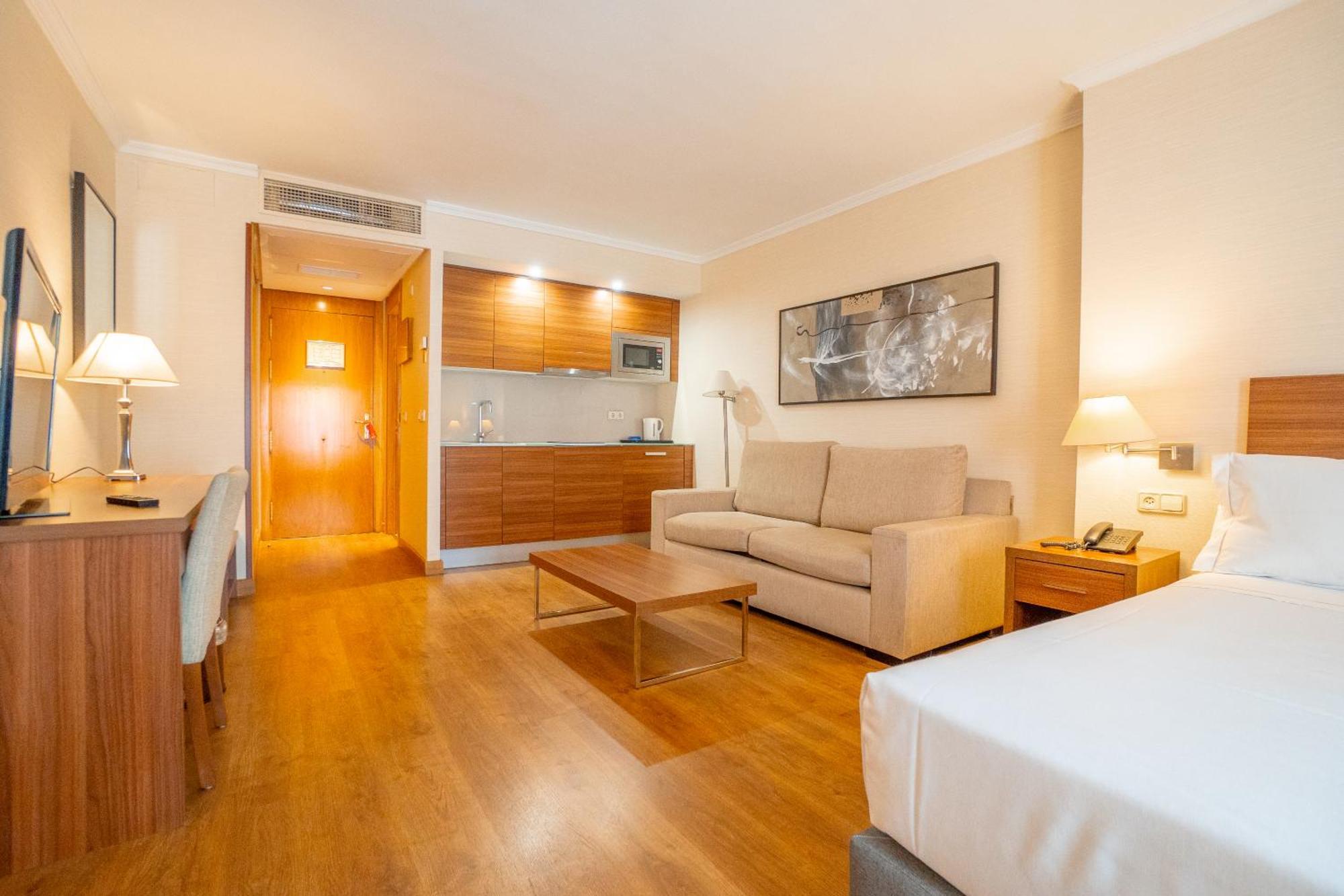 Aparto-Hotel Rosales Madrid Exteriér fotografie